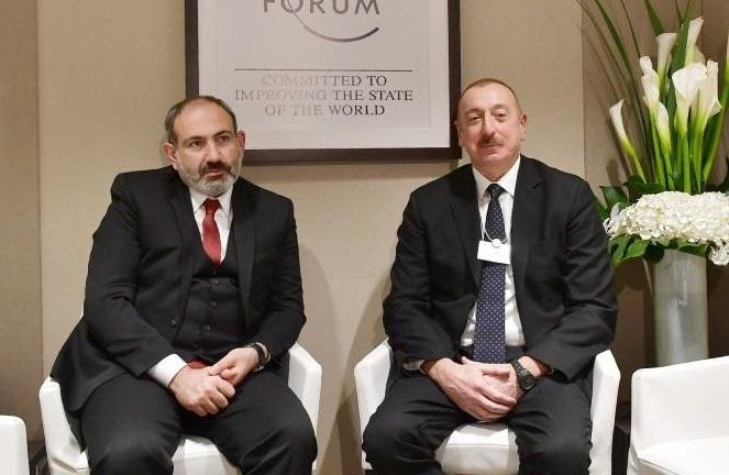 Алиев и Пашинян готовятся к рукопожатию - "НГ"
