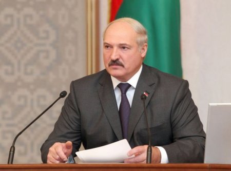 Александр Лукашенко: «Азербайджан и Армения должны решить конфликт без посредников»