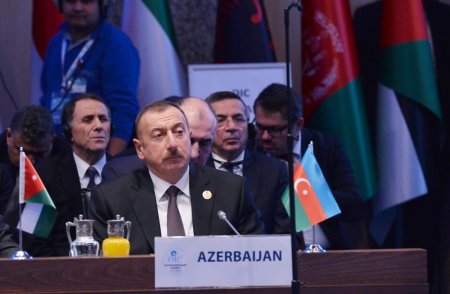 Президент Ильхам Алиев: Азербайджан поддерживает последовательное урегулирование палестино-израильского конфликта мирным путем