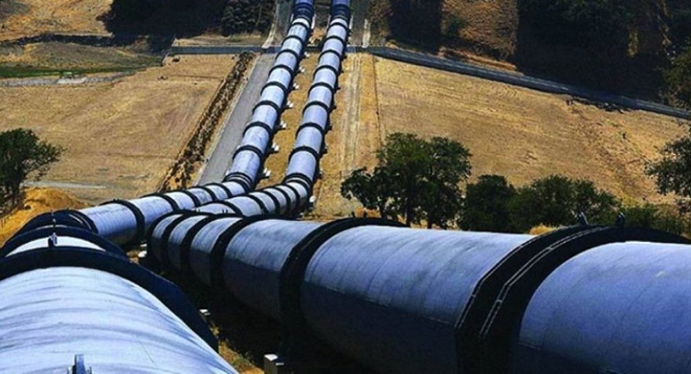 Азербайджан приостановил транзит нефти через Россию