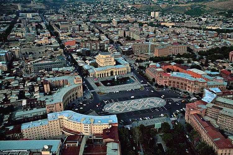 Ереван могут снова переименовать?