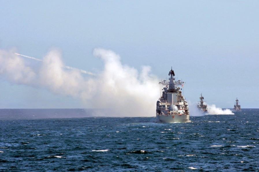 Иран и Россия проведут военно-морские учения