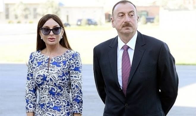 Президент и Первая леди на форуме в Баку