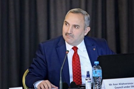 Азер Аллахверанов: Определенные силы хотят создать напряжение в отношениях между Азербайджаном и Россией