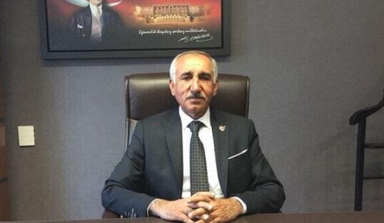 Турецкий депутат и его семья остались под завалами