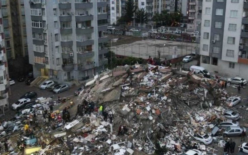"В результате землетрясения погибли 912 человек, пострадали свыше 5 тыс"