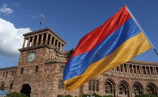 Ереван в панике: Нужны гарантии целостности...