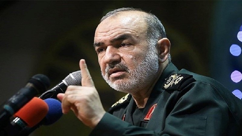  İranlı generaldan ABŞ-a: Bizimlə düzgün dildə danışın!