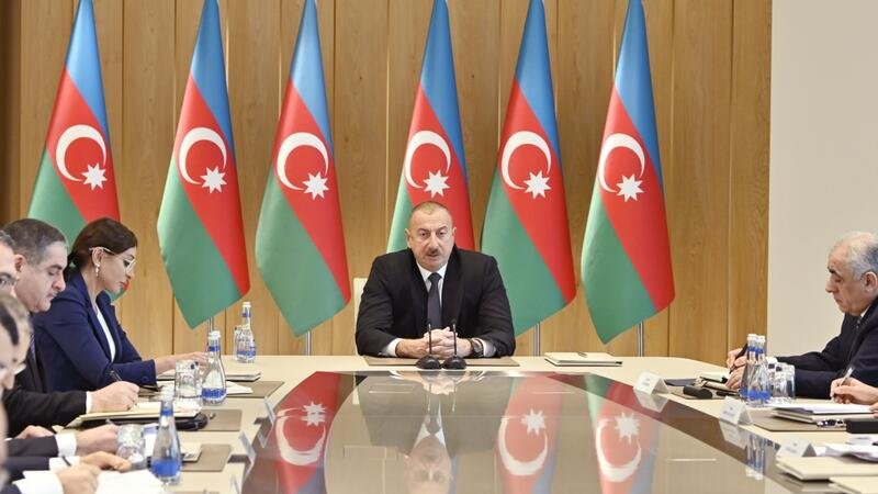 İlham Əliyev Paşinyanın yalanlarını darmadağın etdi İlham Əliyev Paşinyanın yalanlarını darmadağın etdi