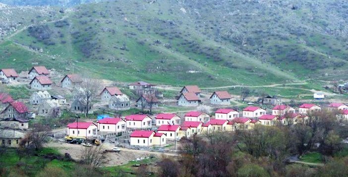 Ermənilər Laçında 100 yeni ev tikir – Süni məskunlaşdırma - VİDEO Ermənilər Laçında 100 yeni ev tikir – Süni məskunlaşdırma - VİDEO