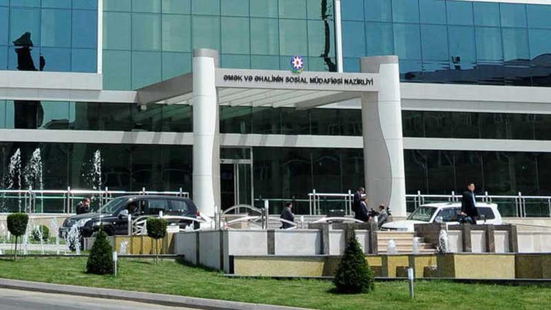 Şəhid ailələri narazılıq etdi, nazirlik cavab verdi Şəhid ailələri narazılıq etdi, nazirlik cavab verdi