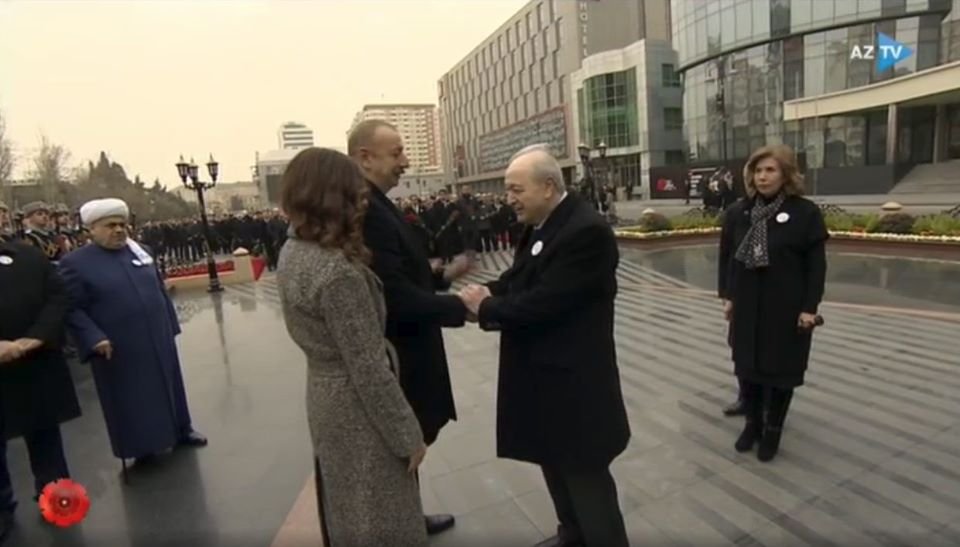 Prezident İlham Əliyev Ayaz Mütəllibovla görüşdü - Foto Prezident İlham Əliyev Ayaz Mütəllibovla görüşdü - Foto
