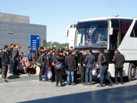 Bakıya geri dönmək istəyən şəxslərin vəsiqələri yoxlanılacaq Bakıya geri dönmək istəyən şəxslərin vəsiqələri yoxlanılacaq