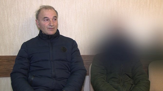 Bakıda “8103” qısa nömrəsinə 90 dəfə SMS göndərən şəxs saxlanıldı - Foto Bakıda “8103” qısa nömrəsinə 90 dəfə SMS göndərən şəxs saxlanıldı - Foto