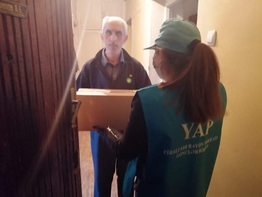 YAP-ın könüllüləri yardım kampaniyasını davam etdirirlər 
