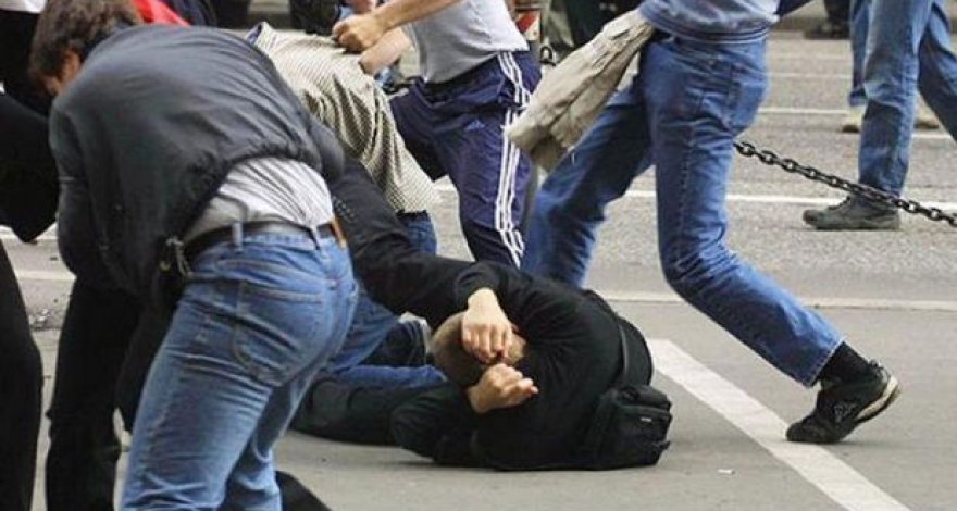 Moskvada azərbaycanlılarla ermənilər arasında KÜTLƏVİ DAVA: bıçaqlanan var
