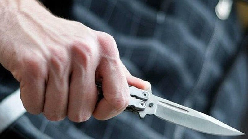 Hacıqabulda 17 yaşlı gənc bıçaqlandı