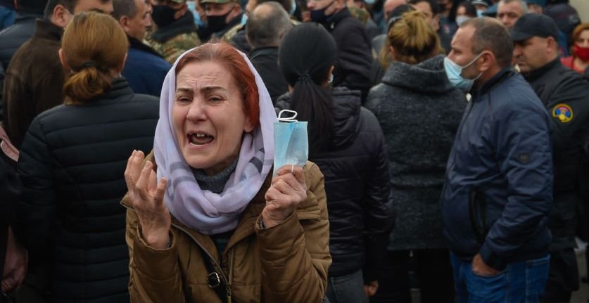 Yerevanda əsgər anaları etiraz aksiyası keçirir