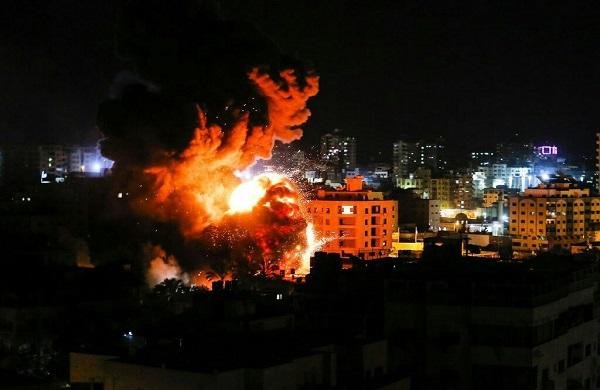 İsrail Qəzzanı bombalayır: 30 ölü, 203 yaralı