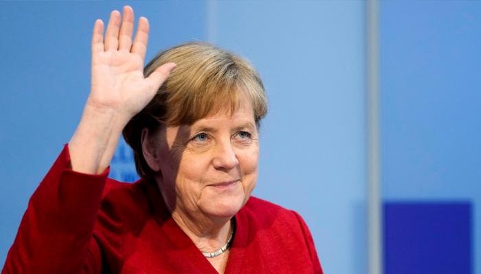 Angela Merkel almanları qəzəbləndirdi