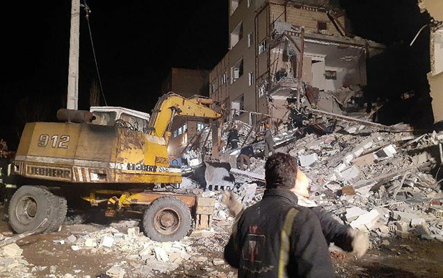 Təbrizdə yaşayış binası uçdu - 5 nəfər öldü, 15-i yaralandı