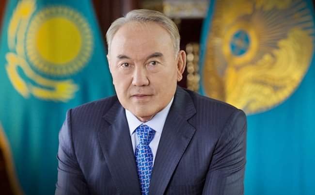 Nazarbayev Nur-Sultandadır