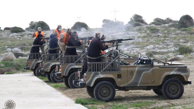 Cənubi Kiprdən ağlasığmaz hərəkət: Keşişlərə hərbi təlim keçirilir – XİN-dən ETİRAZ (VİDEO)