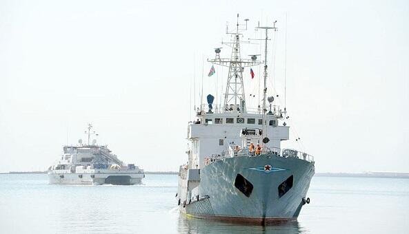 Rusiyanın 11 desant gəmisi Odessaya gəlir