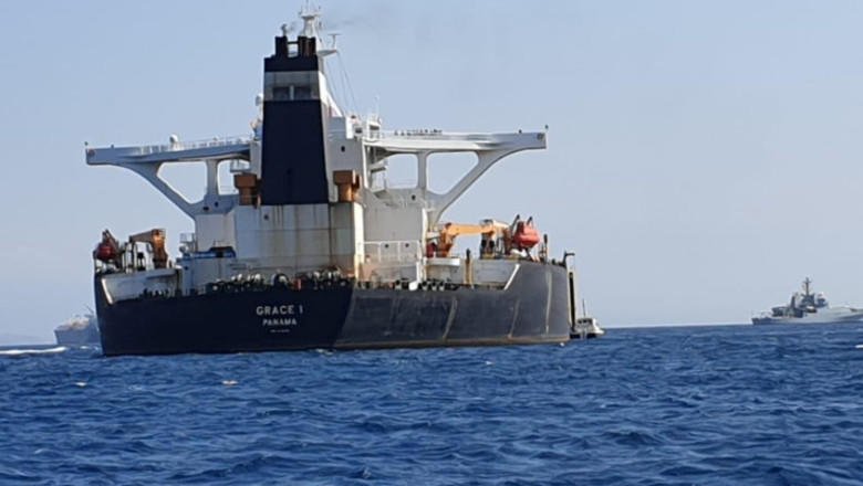 Yunanıstan Rusiya tankerlərini ələ keçirdi