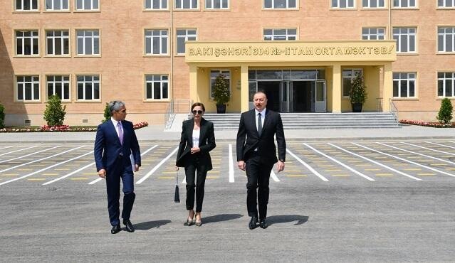 Prezident və xanımı Sabunçuda məktəbin açılışında - Foto