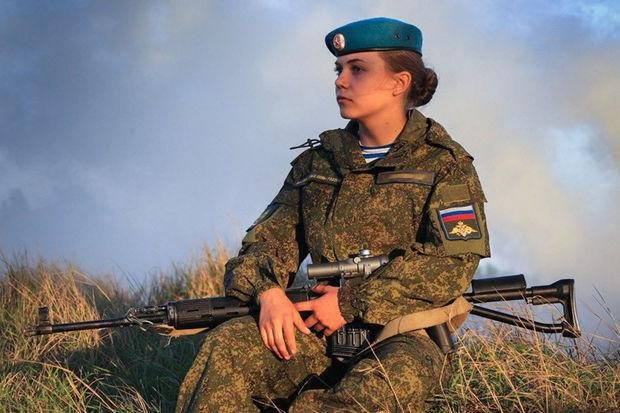 Rusiya ordusu qadınları hərbi xidmətə çağırır