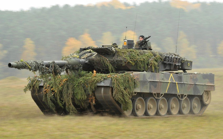 İspaniya Ukraynaya tank verməməsinin səbəbini açıqlayıb