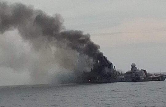 Rumıniya hərbi gəmisi Qara dənizdə minaya düşdü