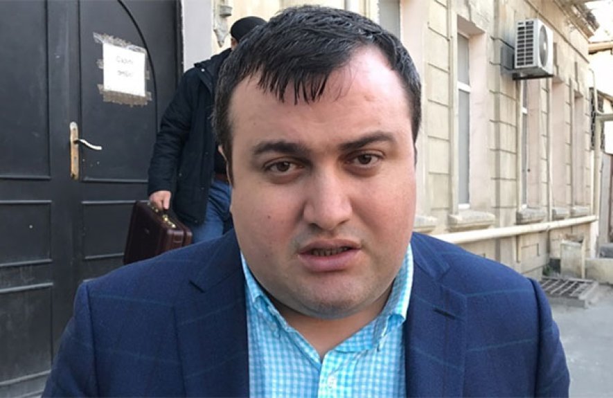 Elçin Sadıqov Baş Prokurorluğa aparıldı