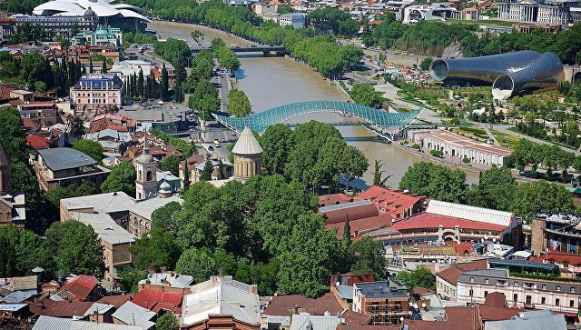 Tiflisdə deputat intihar etdi