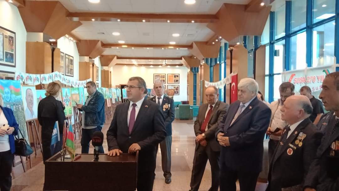 Kocaelidə “Şuşa 270 il” mövzusunda fərdi rəsm sərgisi açılıb