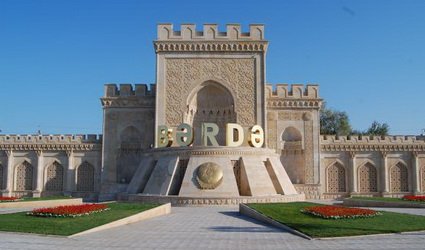 Baş redaktor dələduzluğa görə həbs edildi
