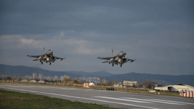 Türkiyə və Yunanıstan arasında gərginlik - F-16-lar havaya qaldırıldı