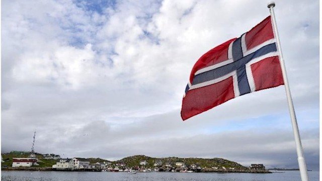 Norveç casusluqda ittiham olunan 15 rusiyalı diplomatı ölkədən çıxarır