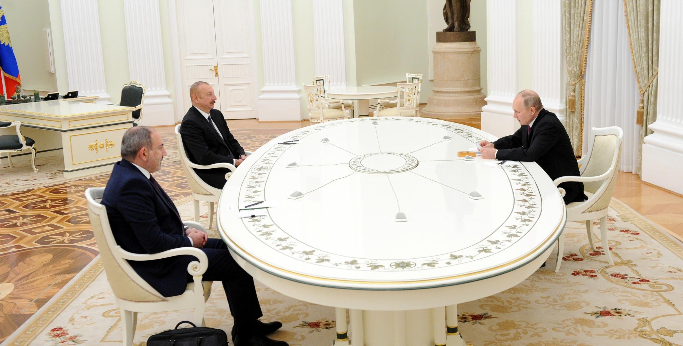 Əliyev, Putin və Paşinyan görüşəcək -