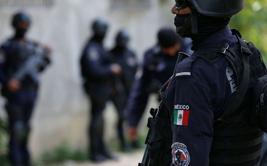 Meksikada 13 polis əməkdaşı qətlə yetirilib