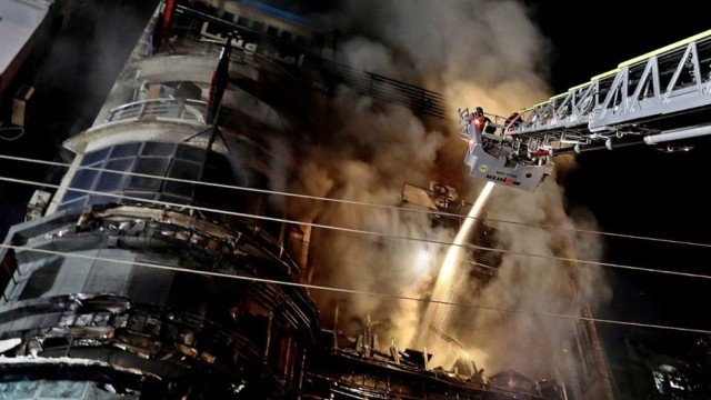 Lüks restoranda dəhşət: 43 nəfər yanaraq öldü