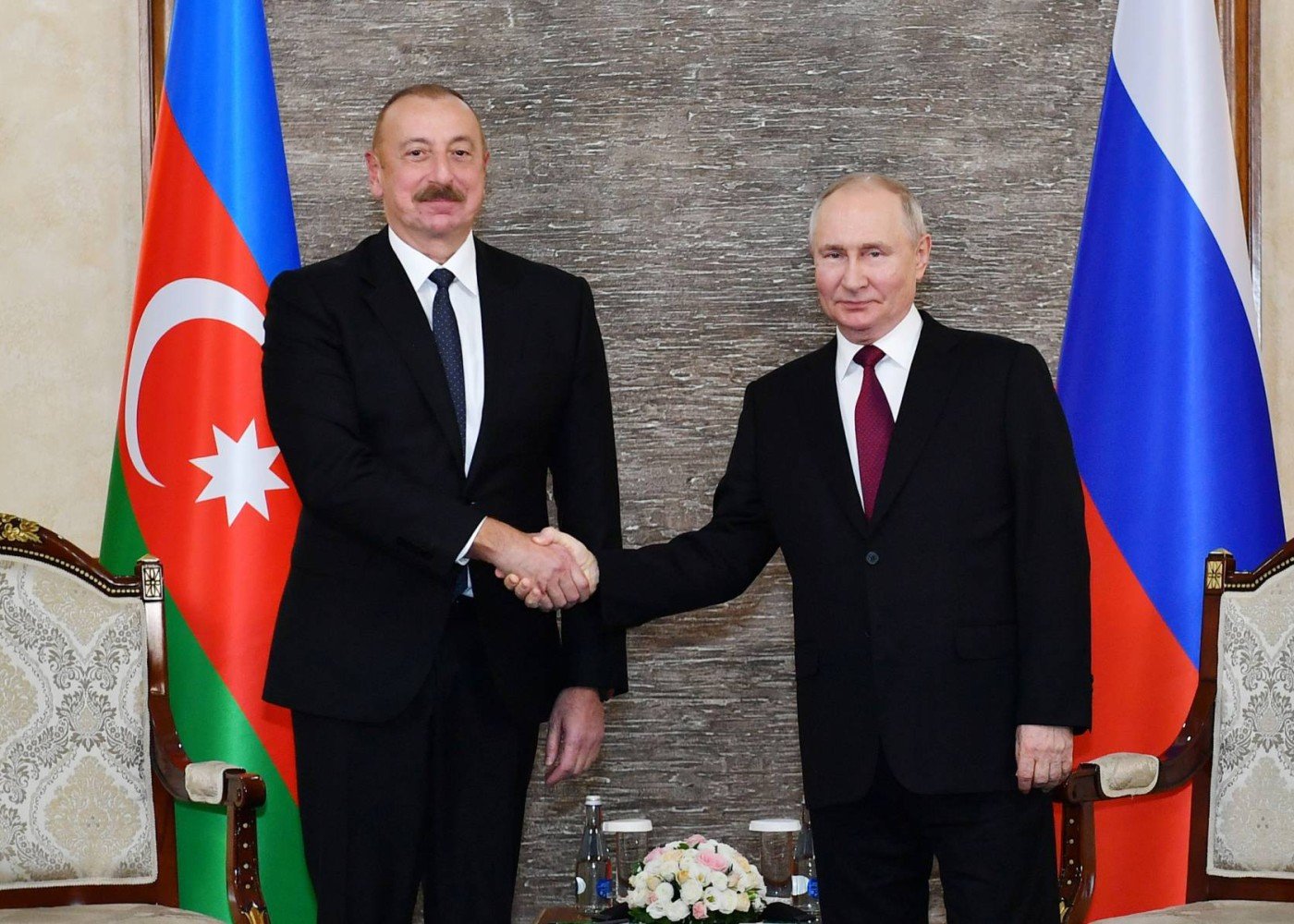 Putin İlham Əliyevi təbrik etdi