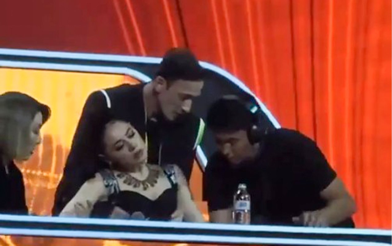 Samirə Əfəndi müsabiqədə huşunu itirdi - Video