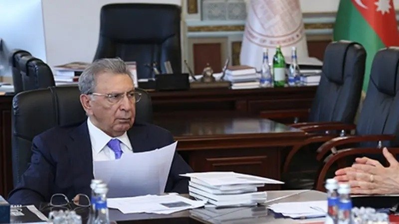 Daha bir icra başçısının Ramiz Mehdiyevə villa bağışlaması ortaya çıxdı - VİDEO