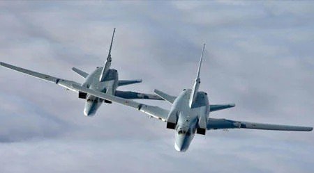 Rusiyanın üç bombardmançısı Baltik üzərində: qırıcılar izlədi