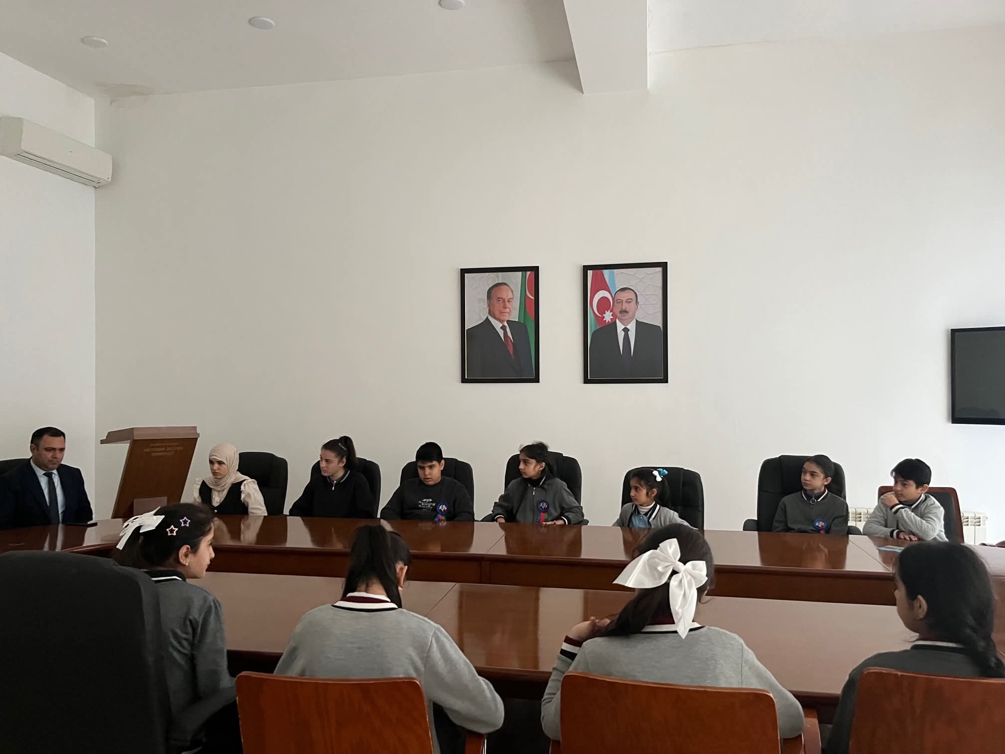 Şabranda "Heydər Əliyev irsinin öyrədilməsi" mövzusunda məşğələ keçirilib