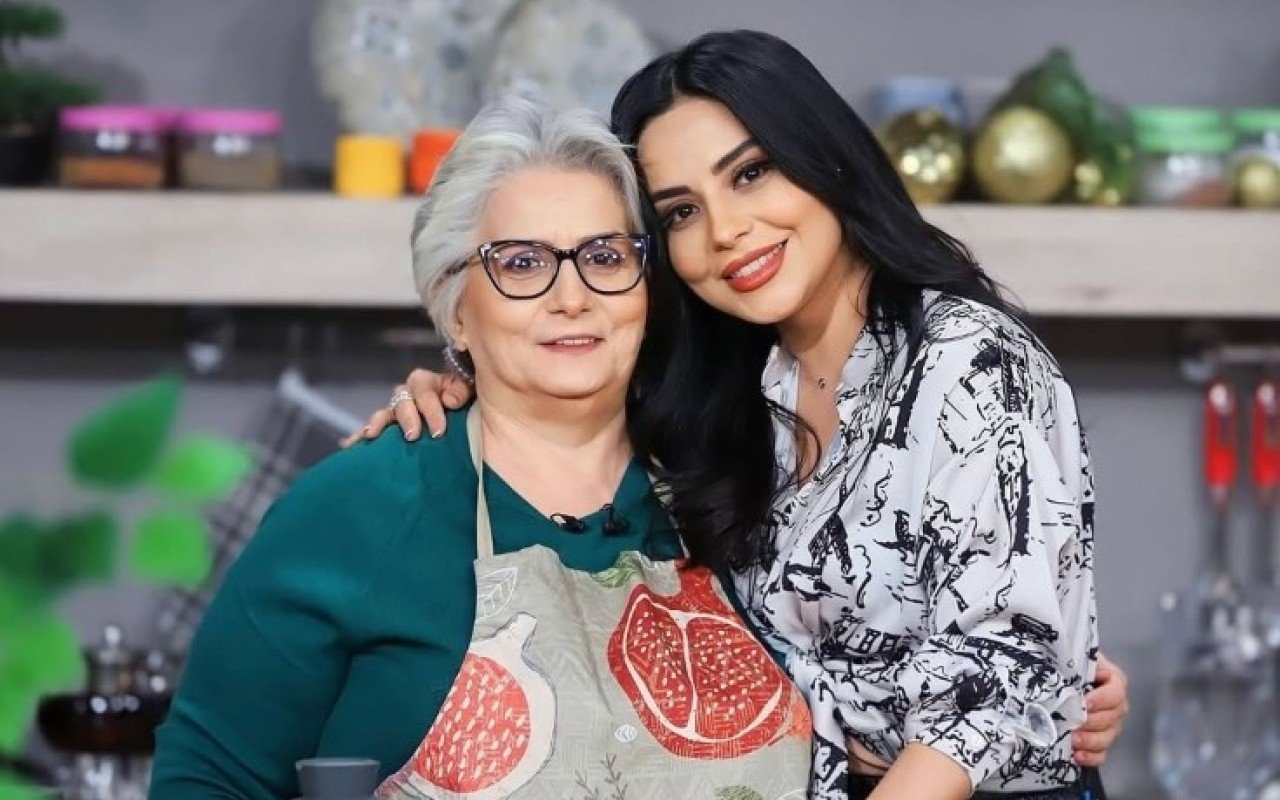 Vüsalənin anası xəstəxanaya yerləşdirildi